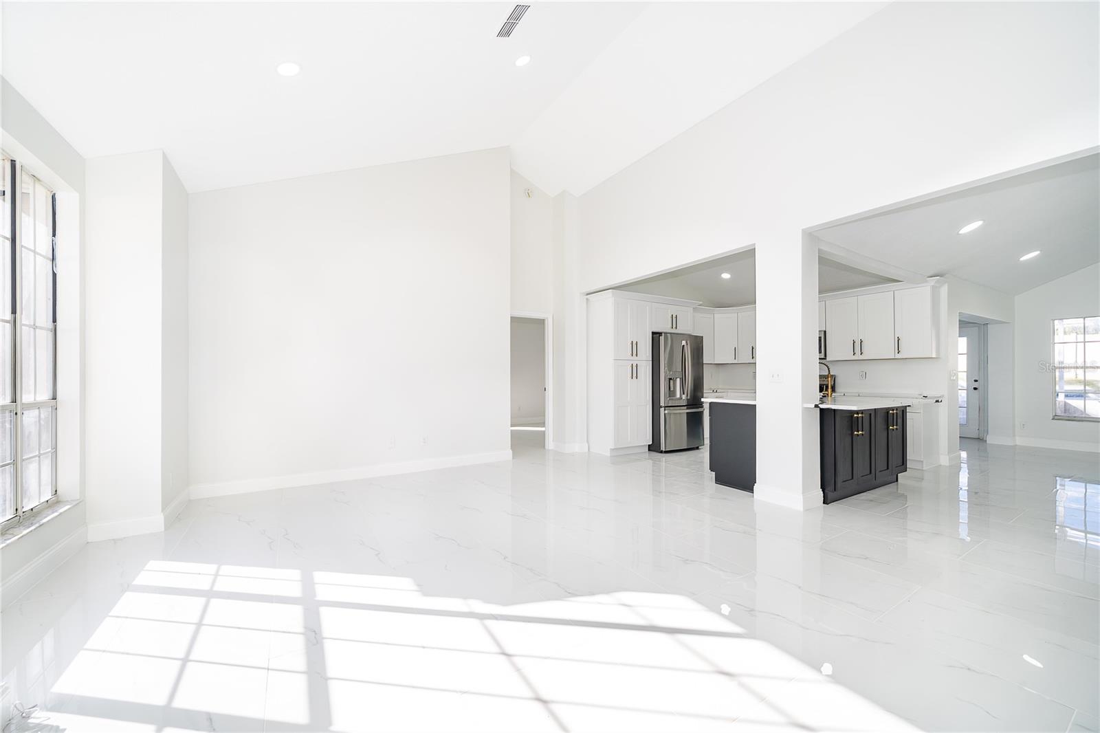 LEXINGTON CLUB - Residential