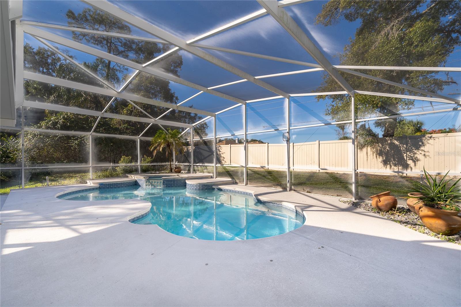 LEXINGTON CLUB - Residential