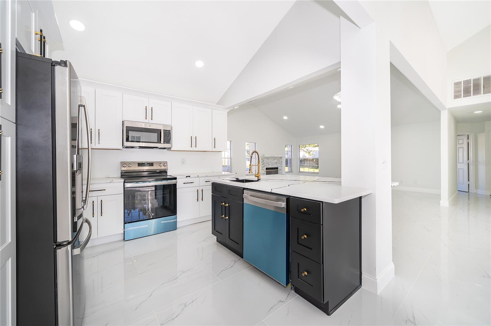 LEXINGTON CLUB - Residential