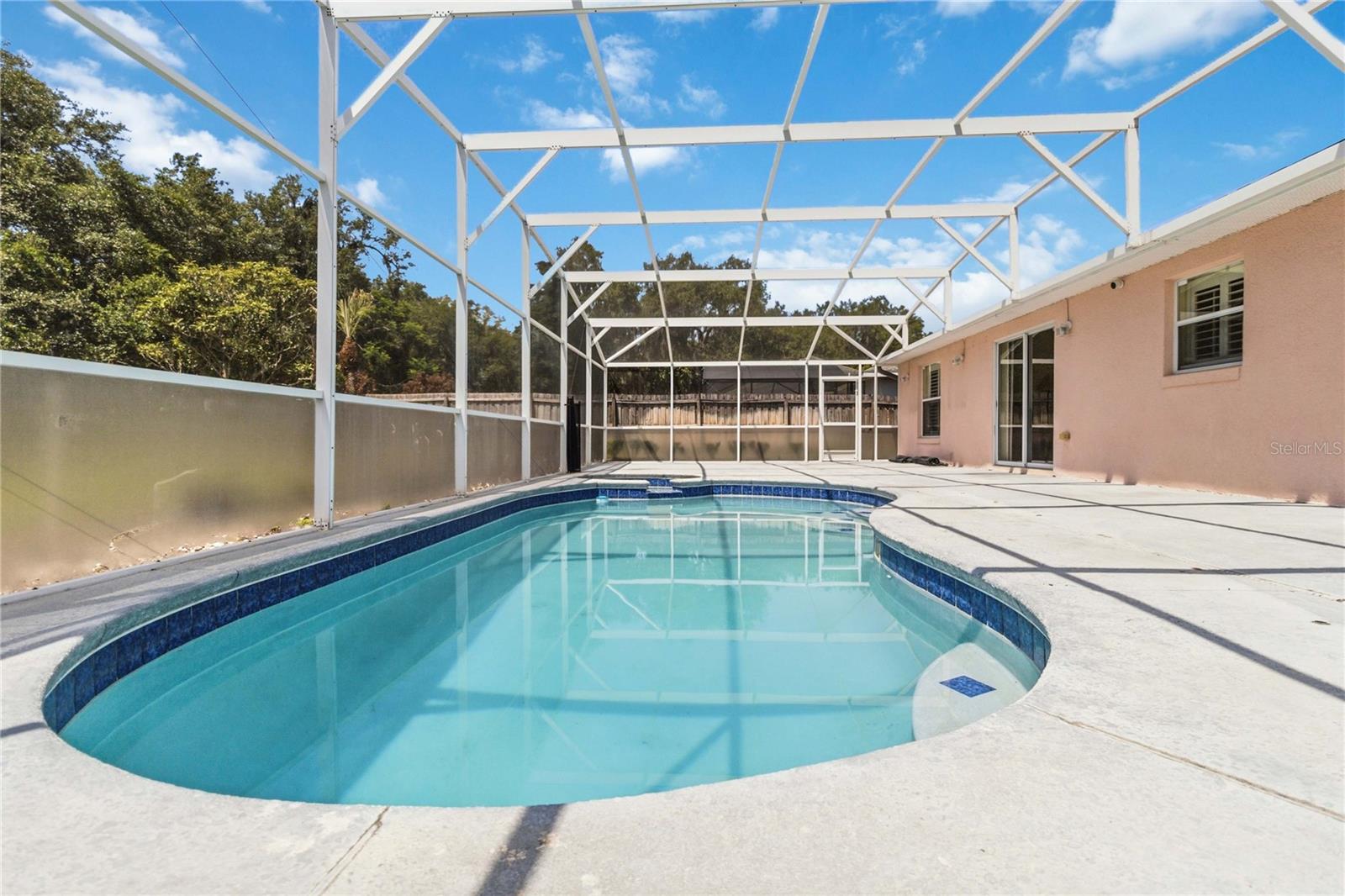 PATRICIA PARK - Residential