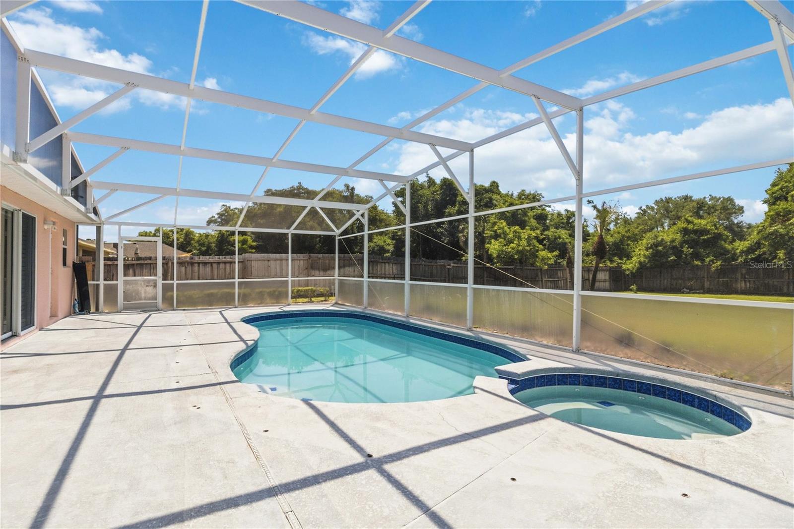 PATRICIA PARK - Residential