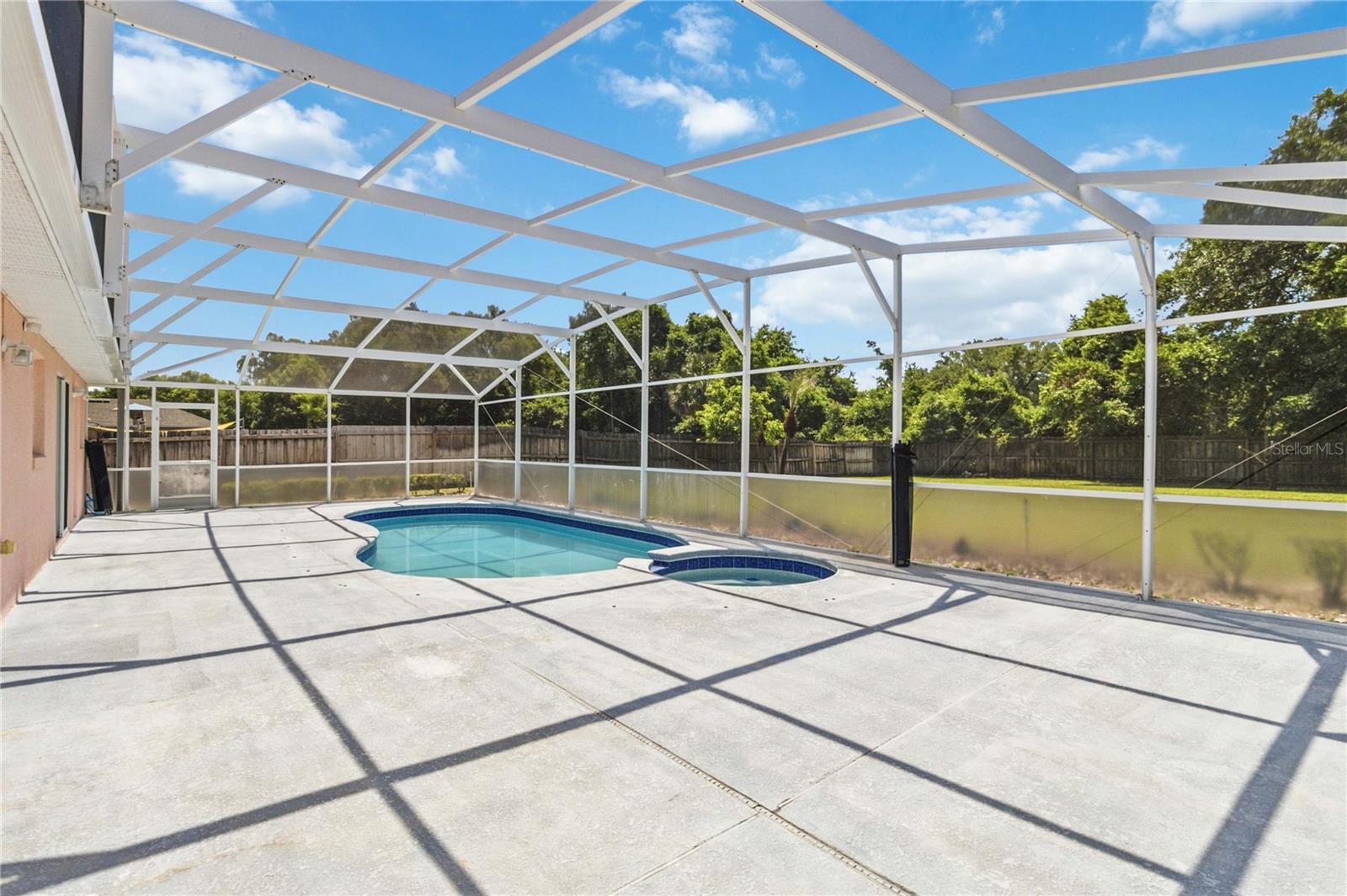 PATRICIA PARK - Residential