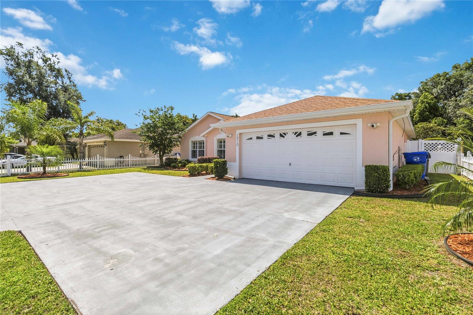 PATRICIA PARK - Residential