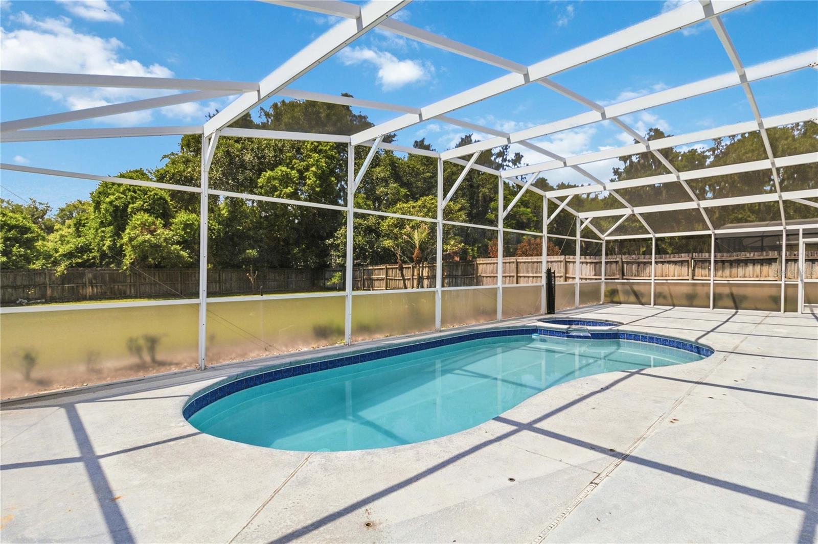 PATRICIA PARK - Residential