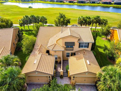 Photo of 2412 Palm Tree Drive, Kissimmee, FL 34759 (MLS # S5087689)