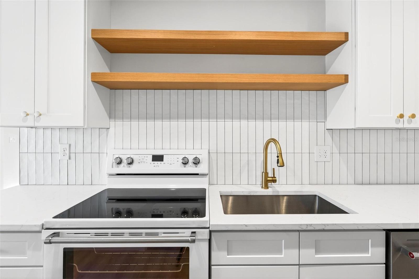 CASTLE PLACE - Residential Income