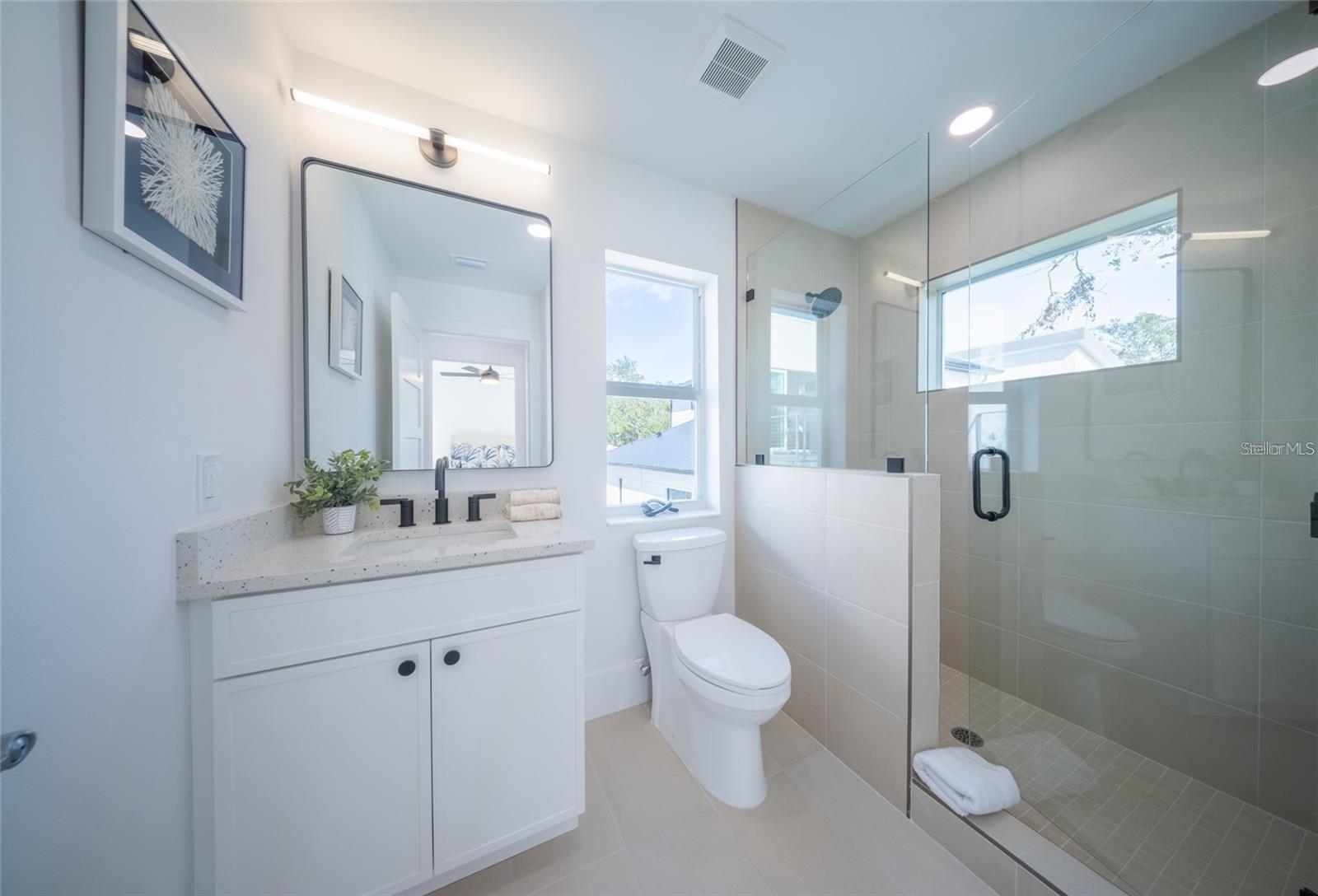 RUSTIC LODGE - Residential