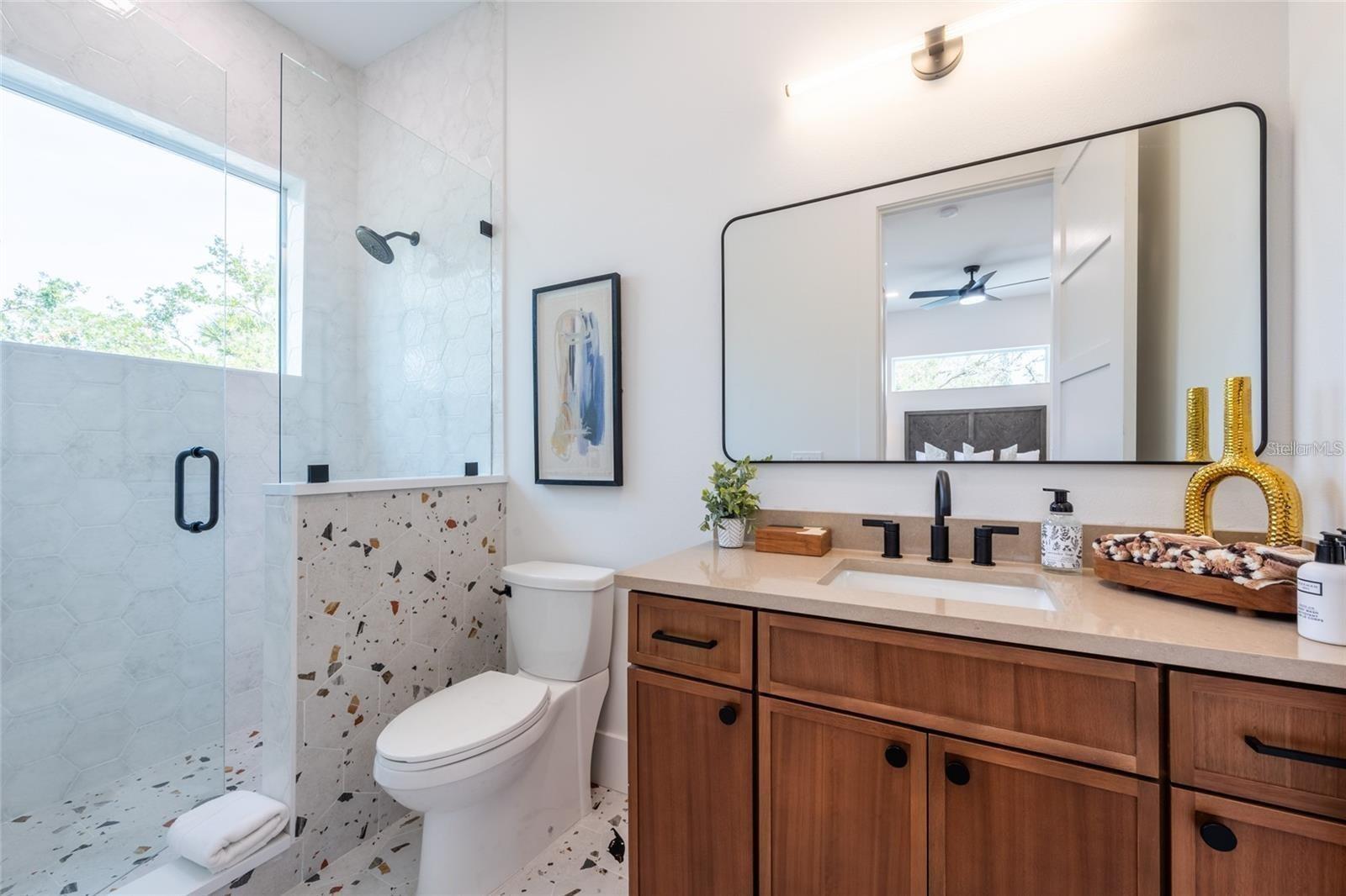 RUSTIC LODGE - Residential