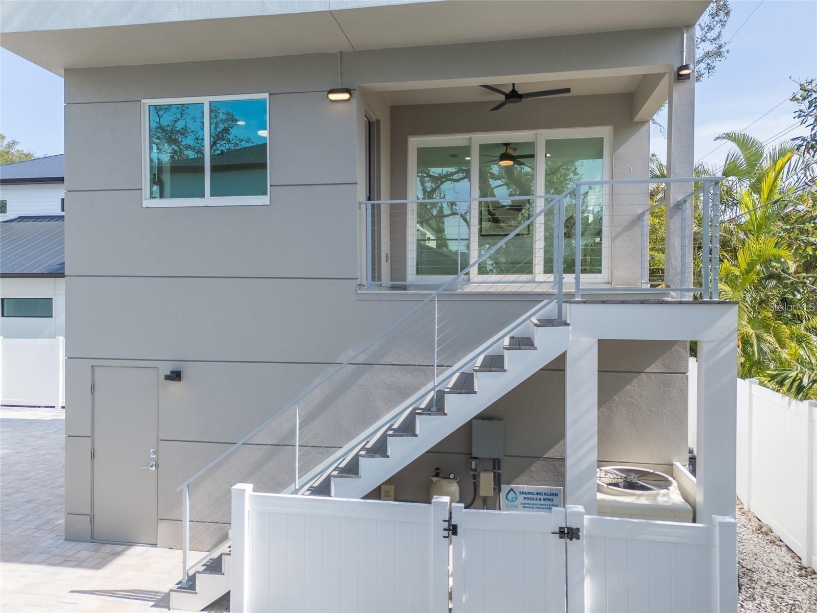 RUSTIC LODGE - Residential