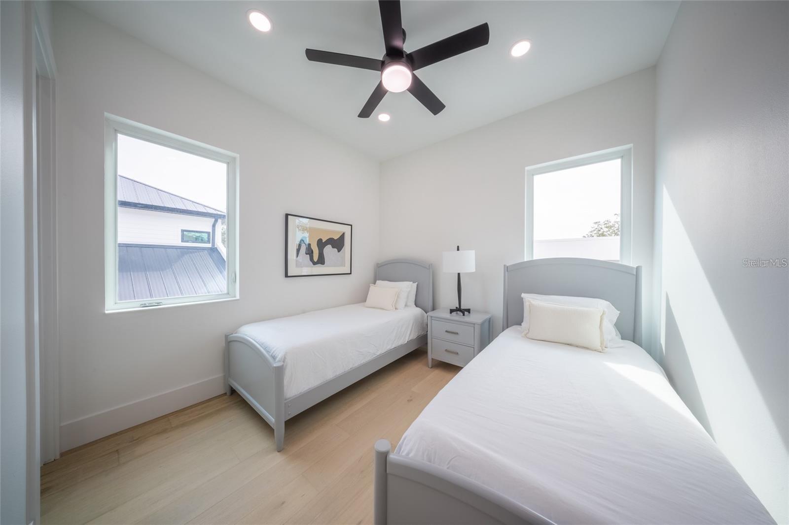 RUSTIC LODGE - Residential