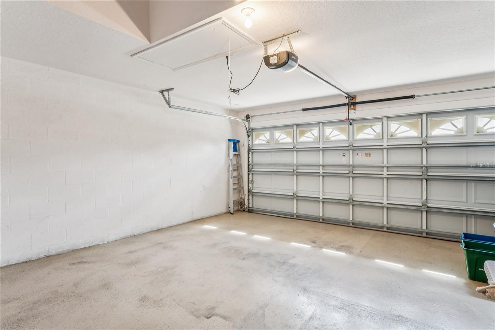 WELLINGTON AT SEVEN HILLS PH 8 - Residential