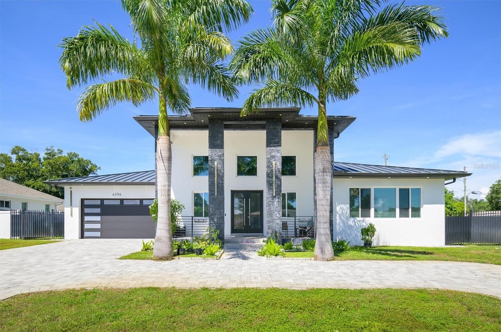 Photo of 6396 18th Street N, St Petersburg, FL 33702 (MLS # TB8543919)