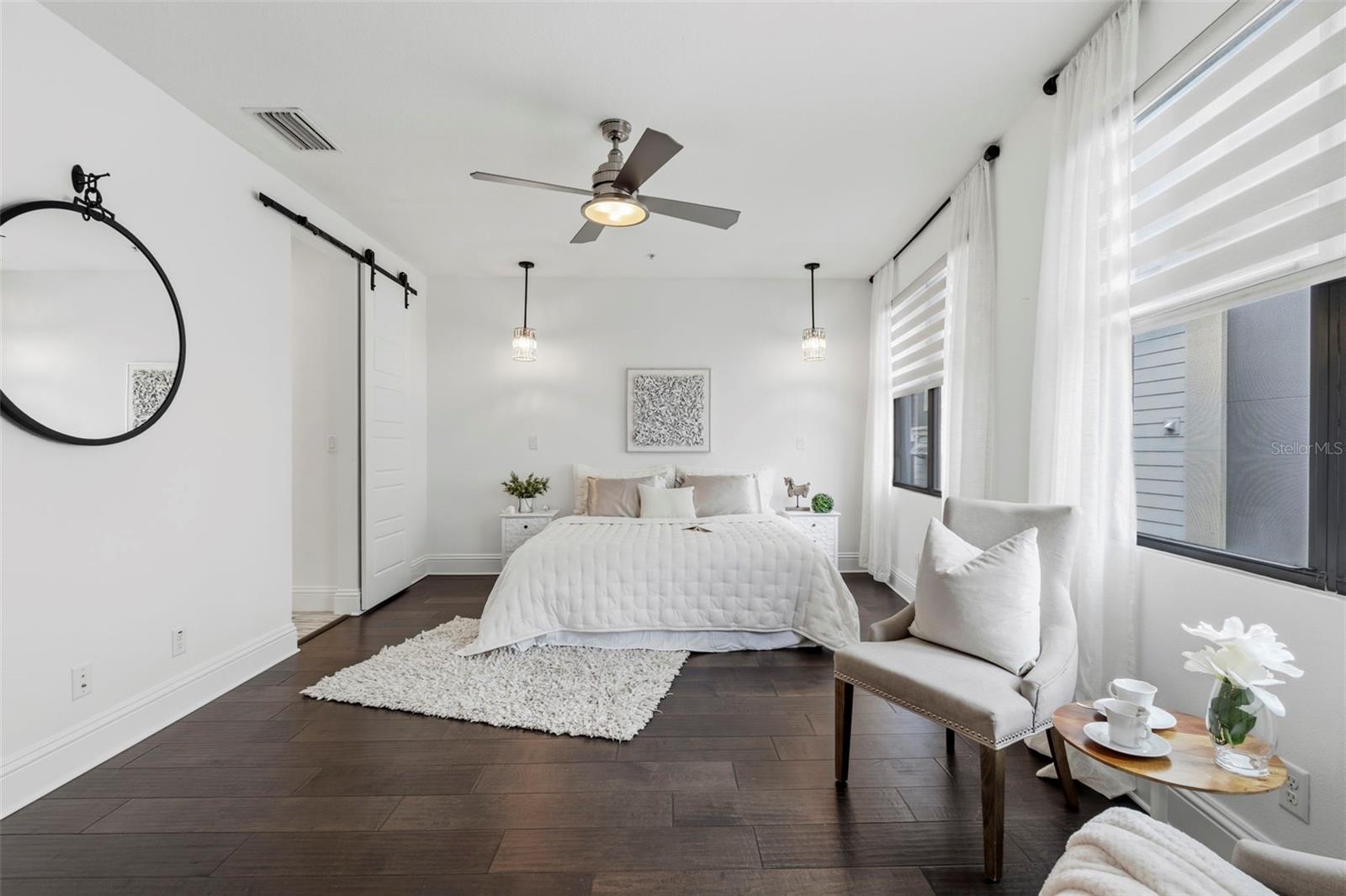 DELMAR TWNHMS - Residential