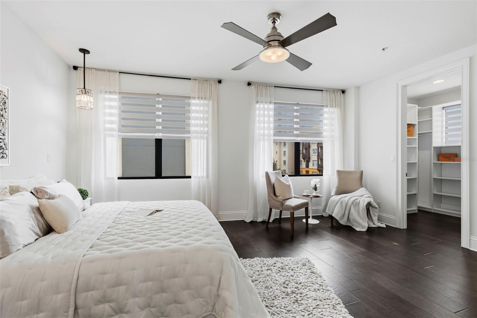 DELMAR TWNHMS - Residential