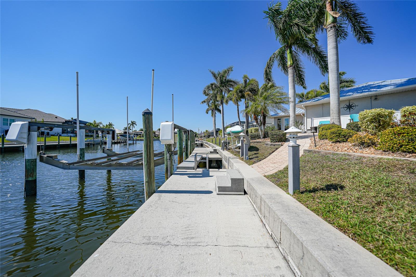 PUNTA GORDA ISLES SEC 11 - Residential