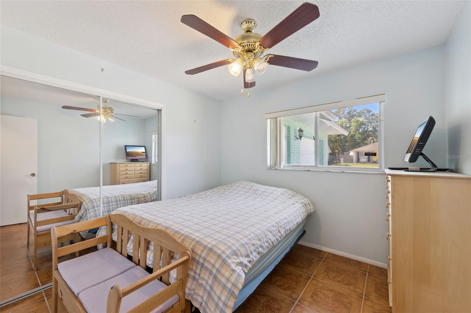 SIGNAL HILL - Residential