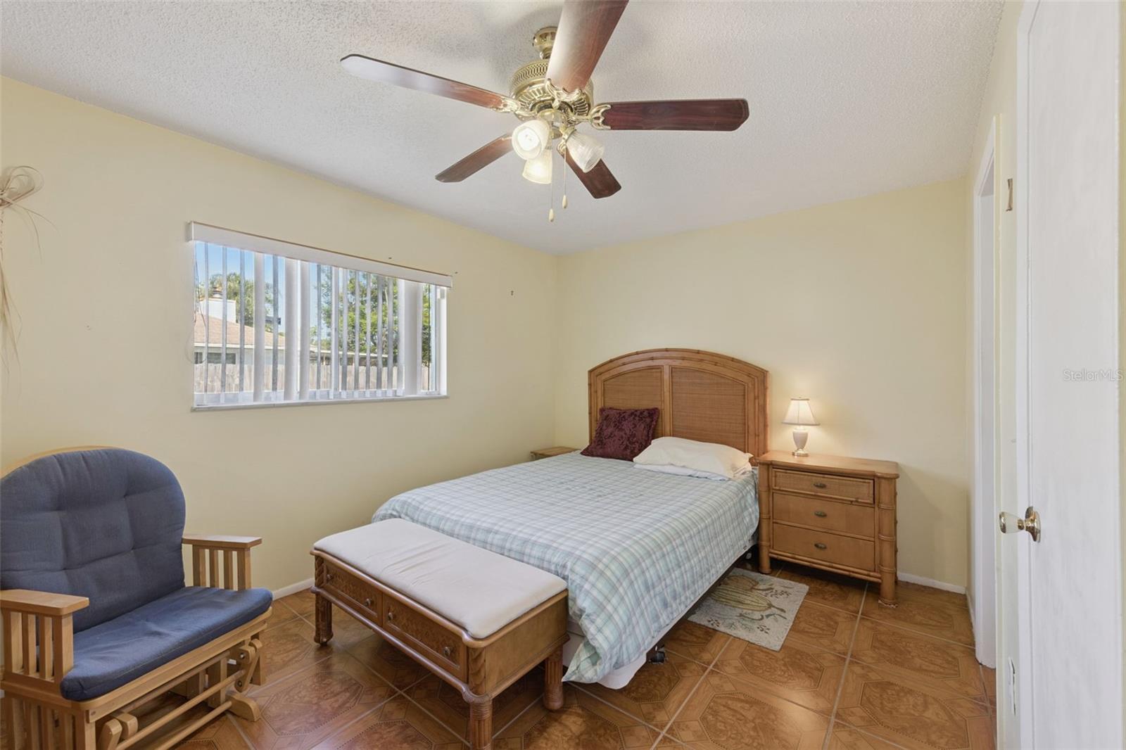 SIGNAL HILL - Residential