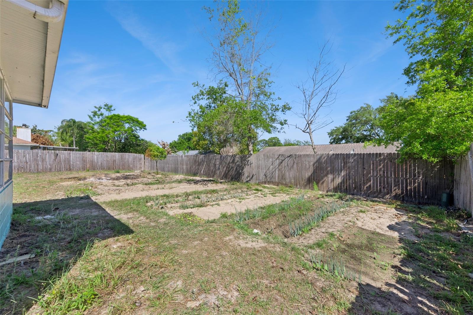 SIGNAL HILL - Residential