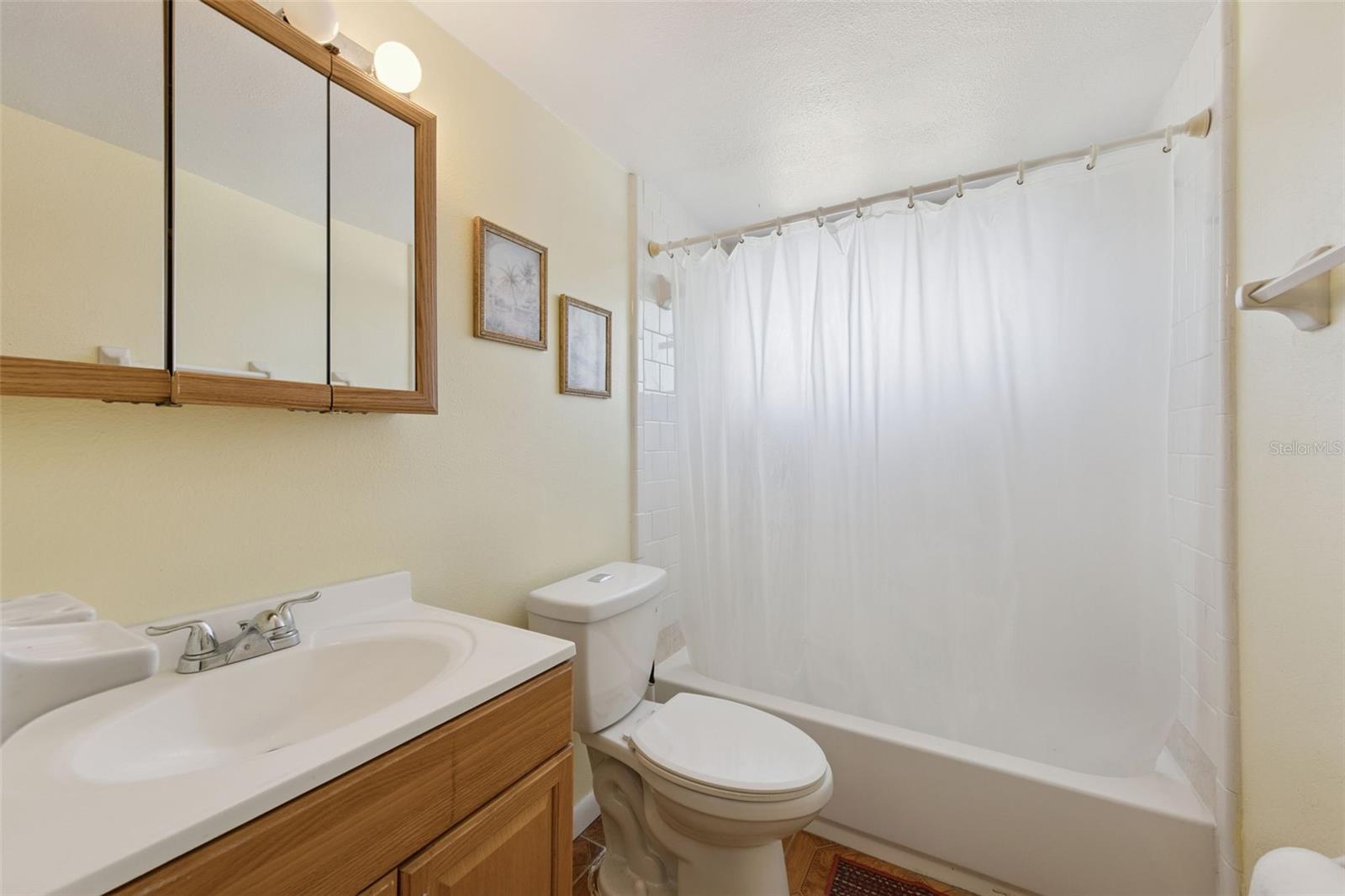 SIGNAL HILL - Residential