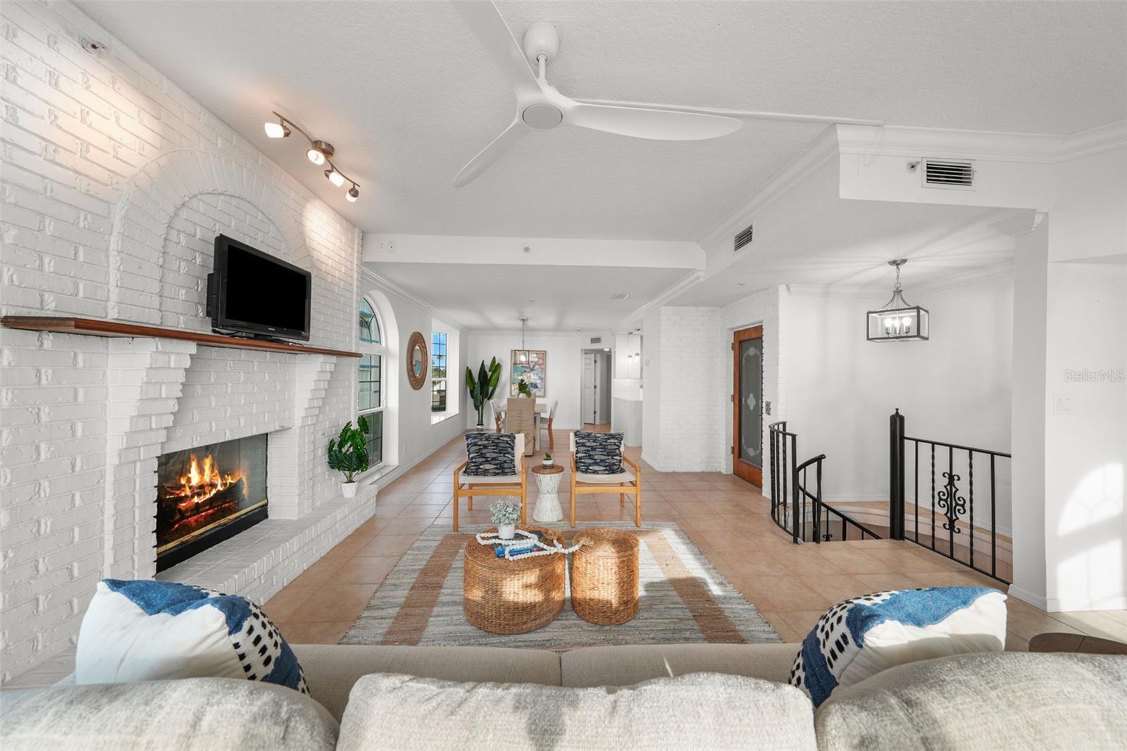 SUNSET REEF - Residential