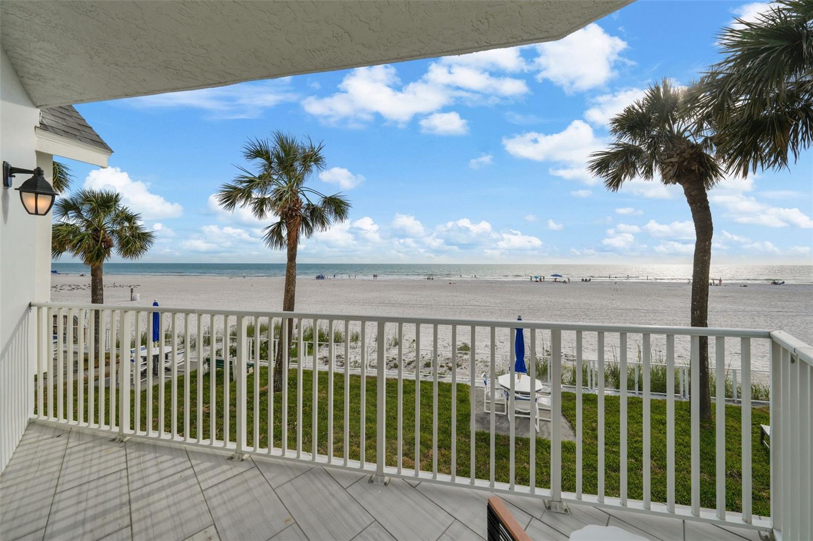 SUNSET REEF - Residential