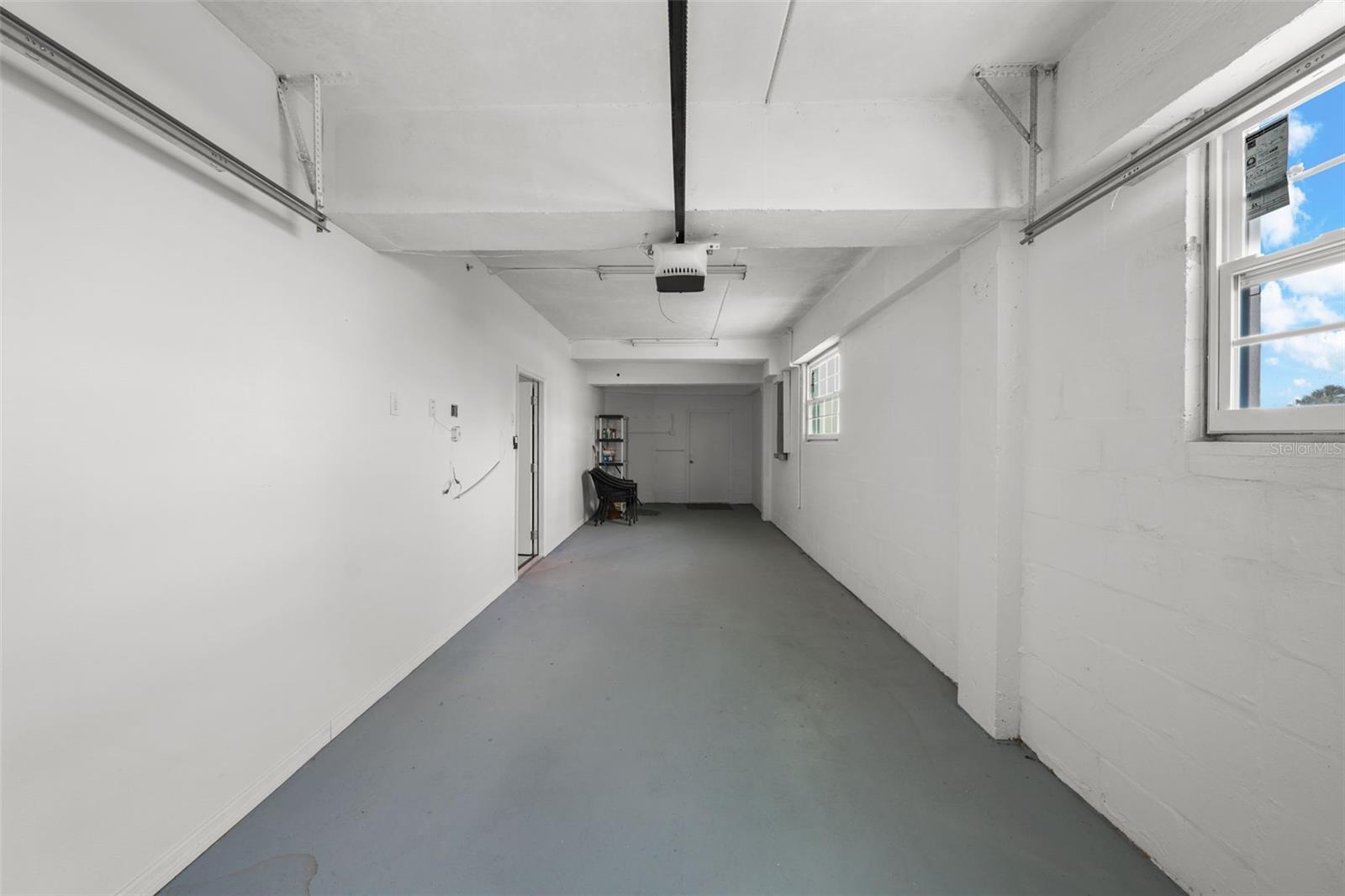 SUNSET REEF - Residential