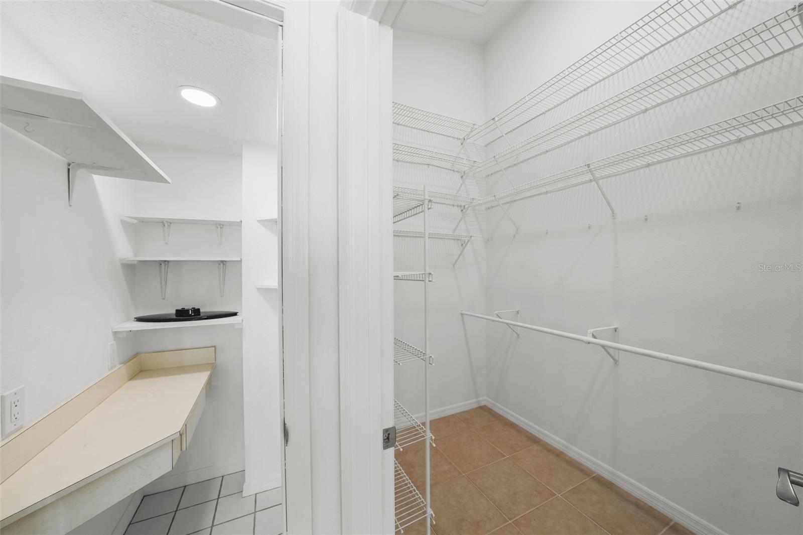 SUNSET REEF - Residential