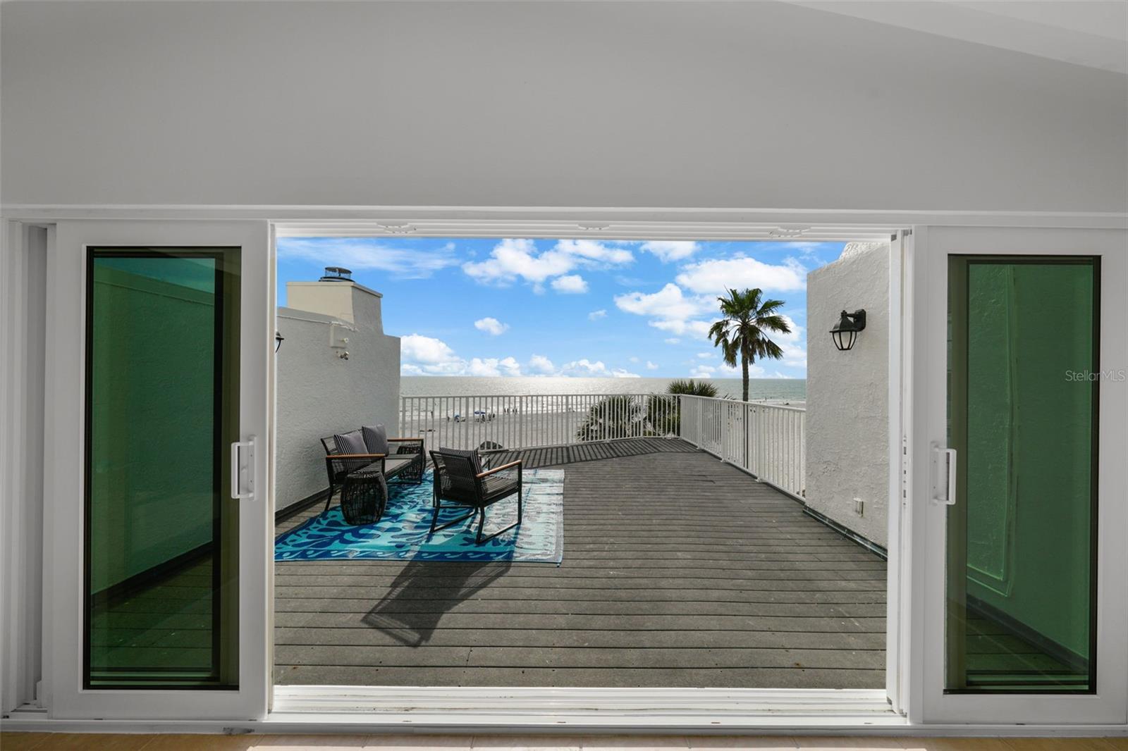 SUNSET REEF - Residential