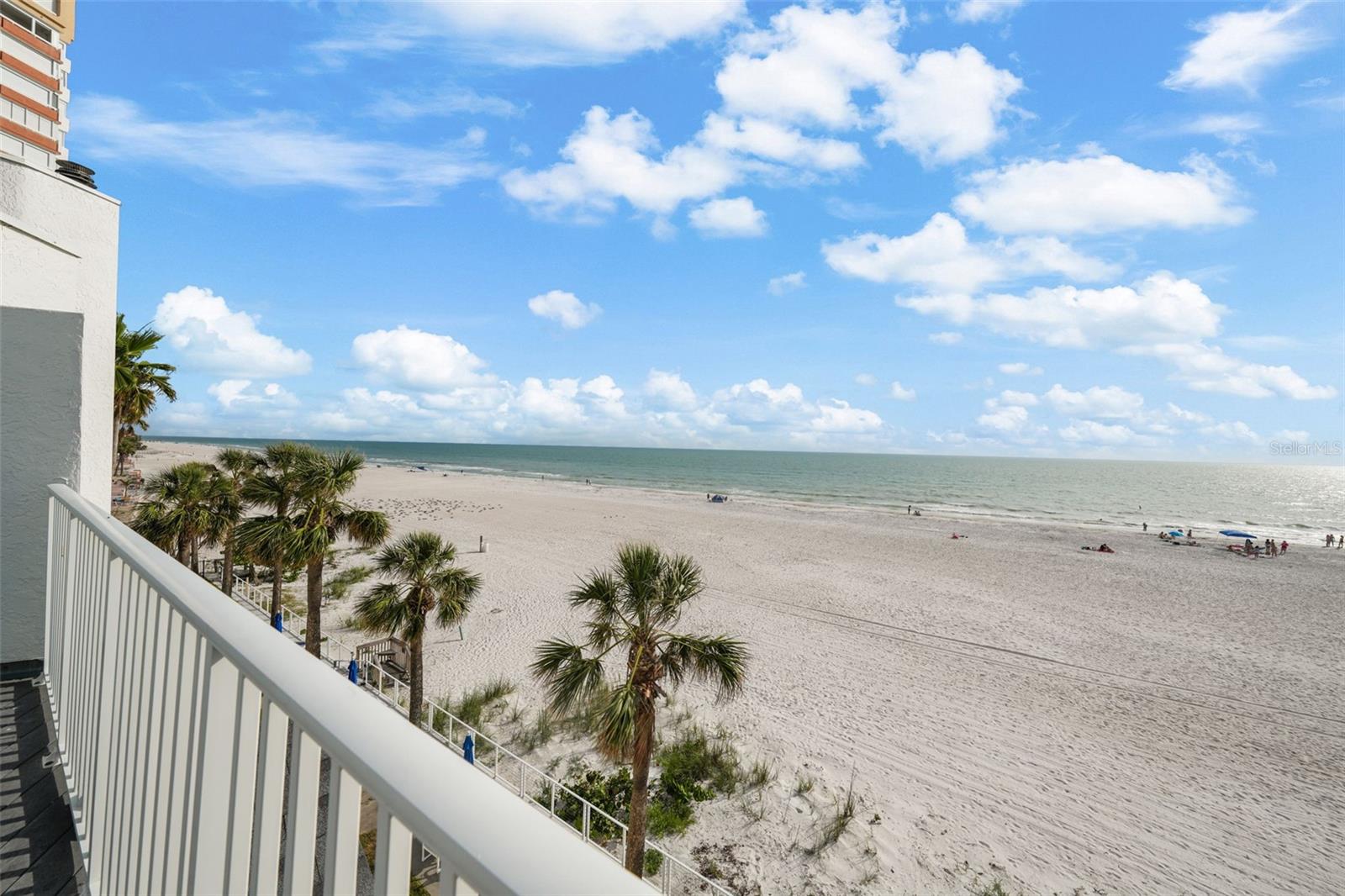 SUNSET REEF - Residential