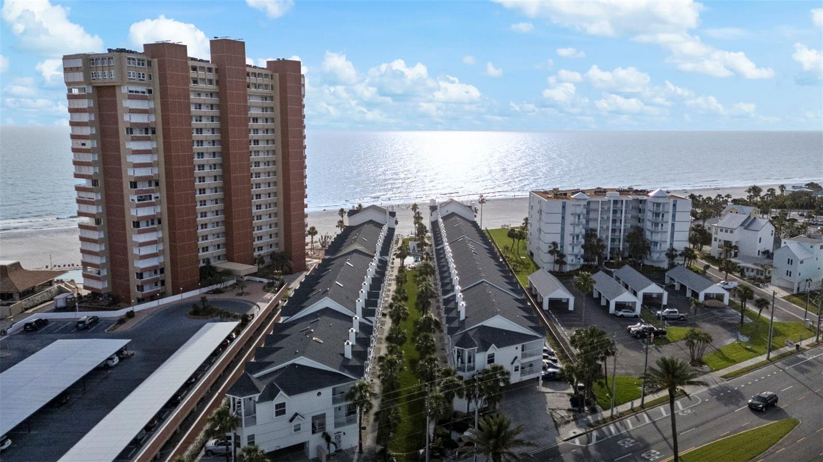 SUNSET REEF - Residential