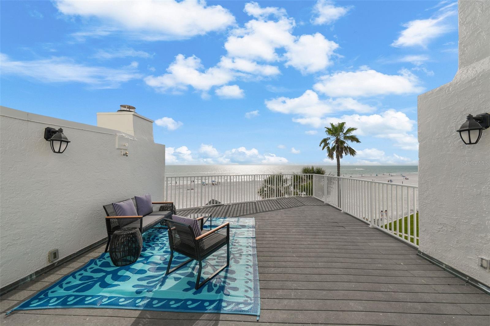 SUNSET REEF - Residential