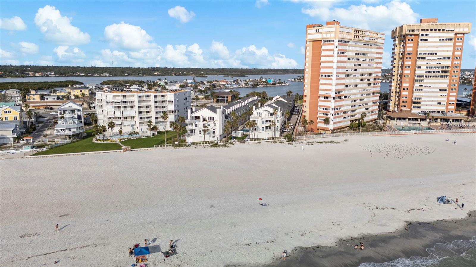 SUNSET REEF - Residential