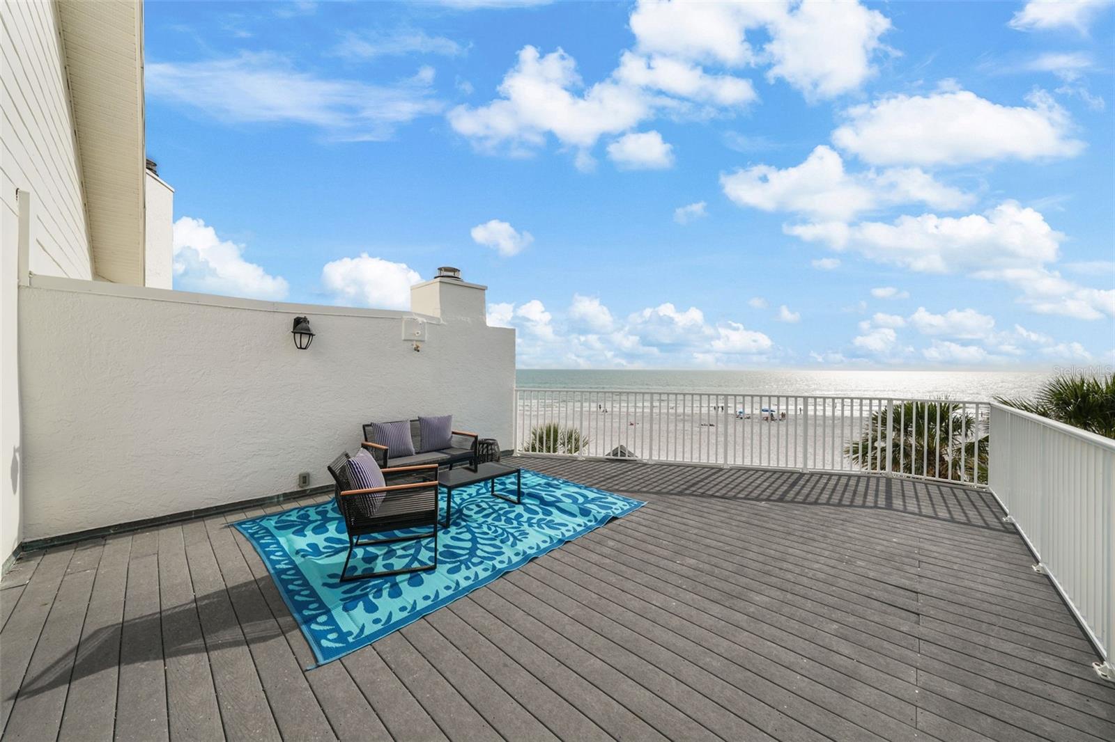 SUNSET REEF - Residential