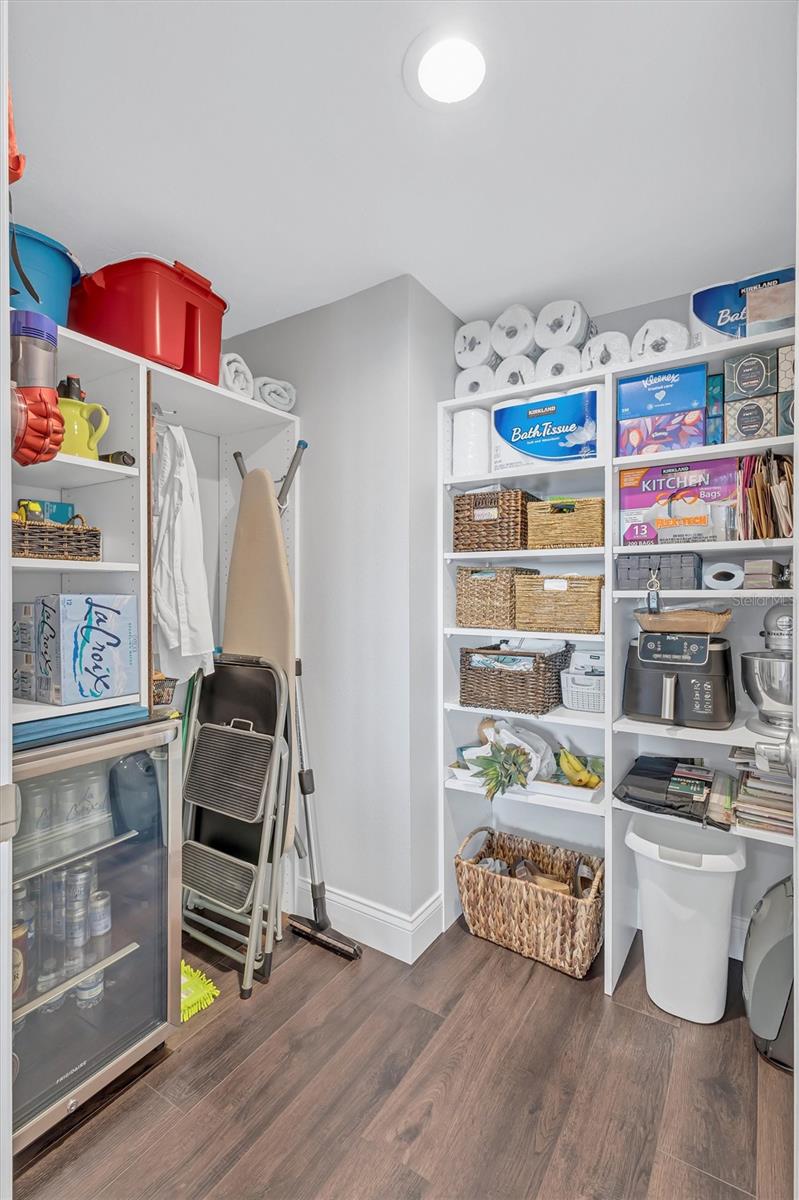 SIESTA TOWERS - Residential