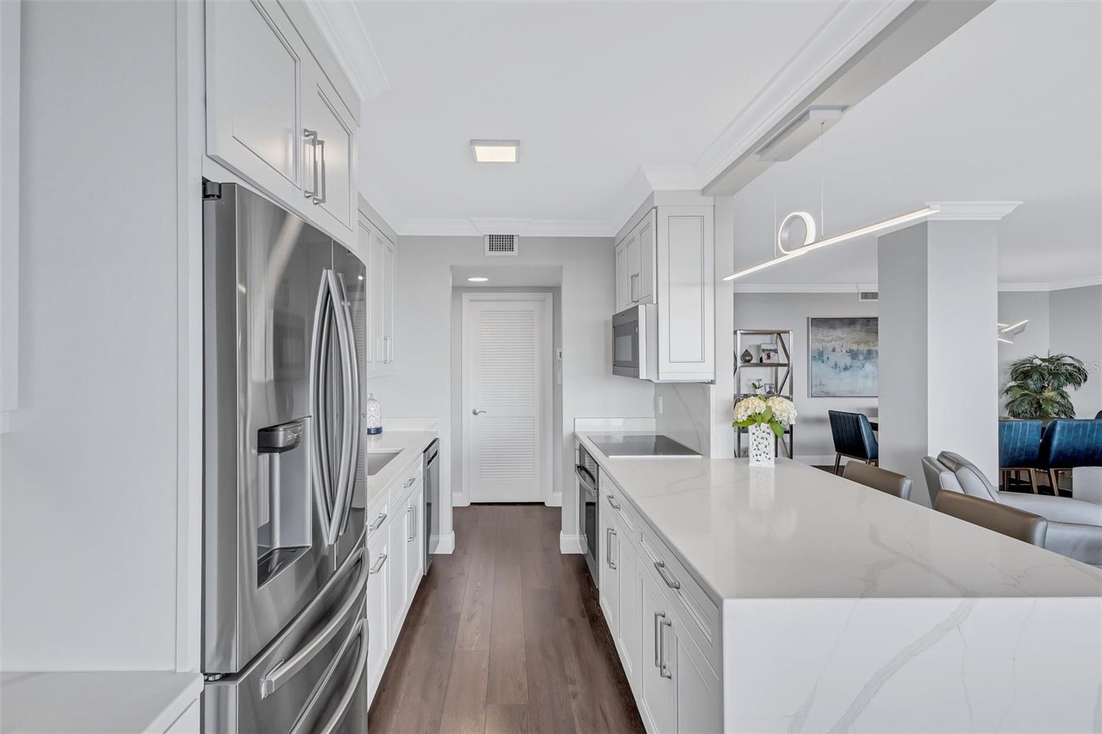 SIESTA TOWERS - Residential