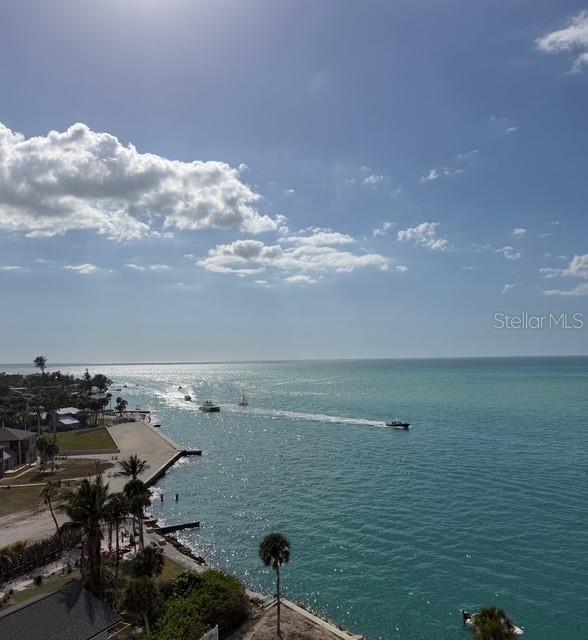 SIESTA TOWERS - Residential