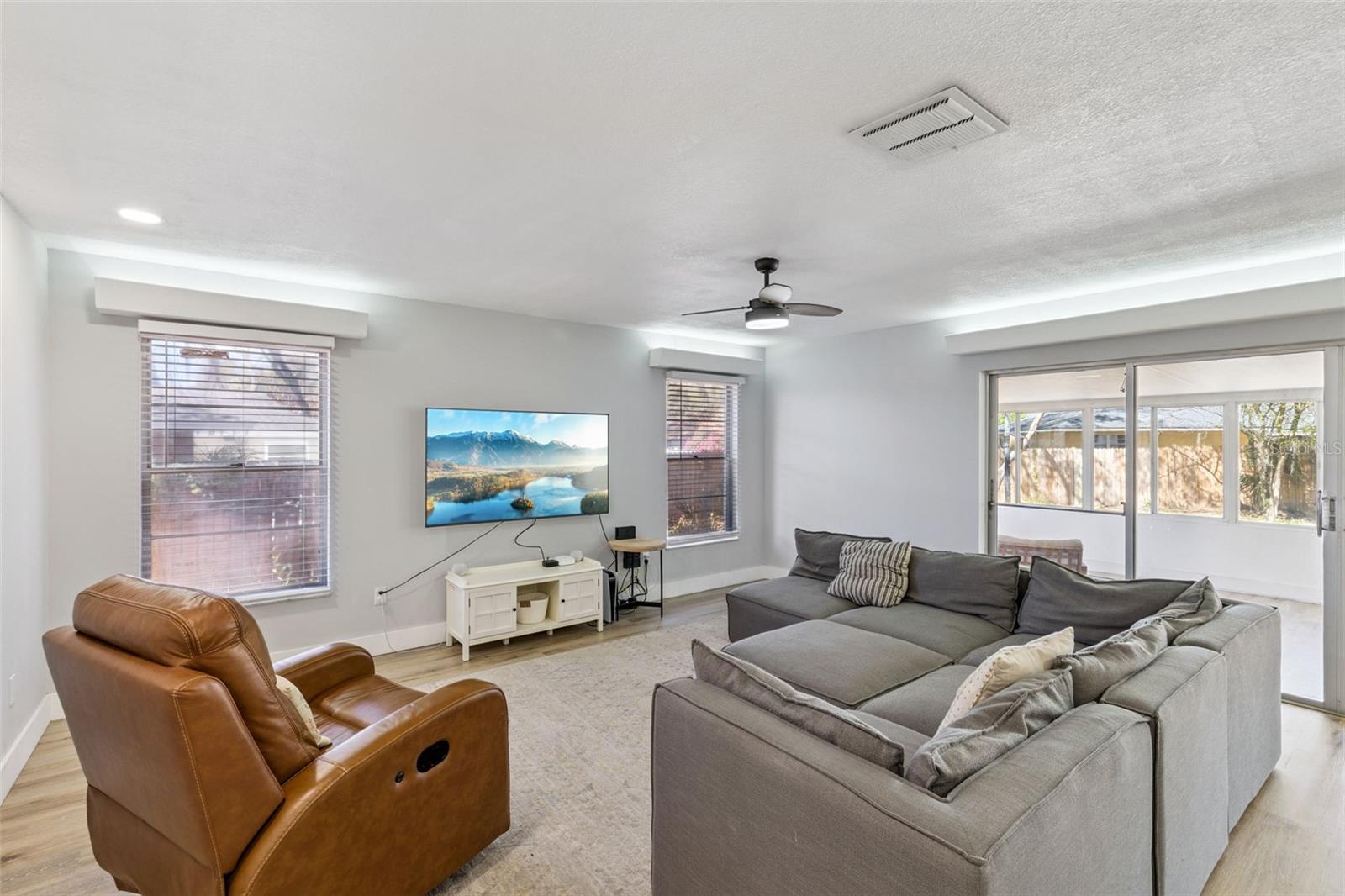 SPRING OAKS UNIT 6 - Residential