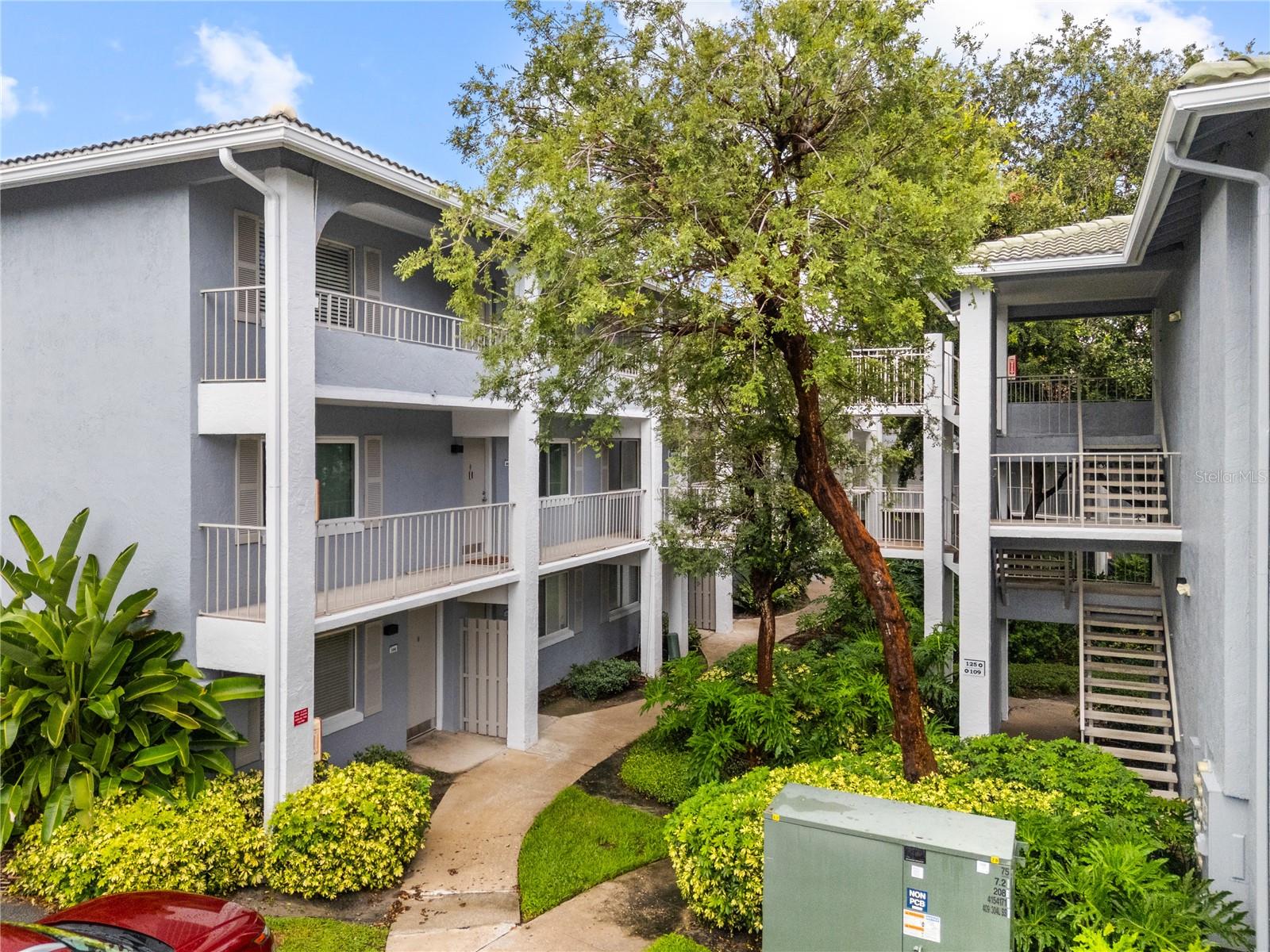109 OYSTER BAY CIRCLE 220