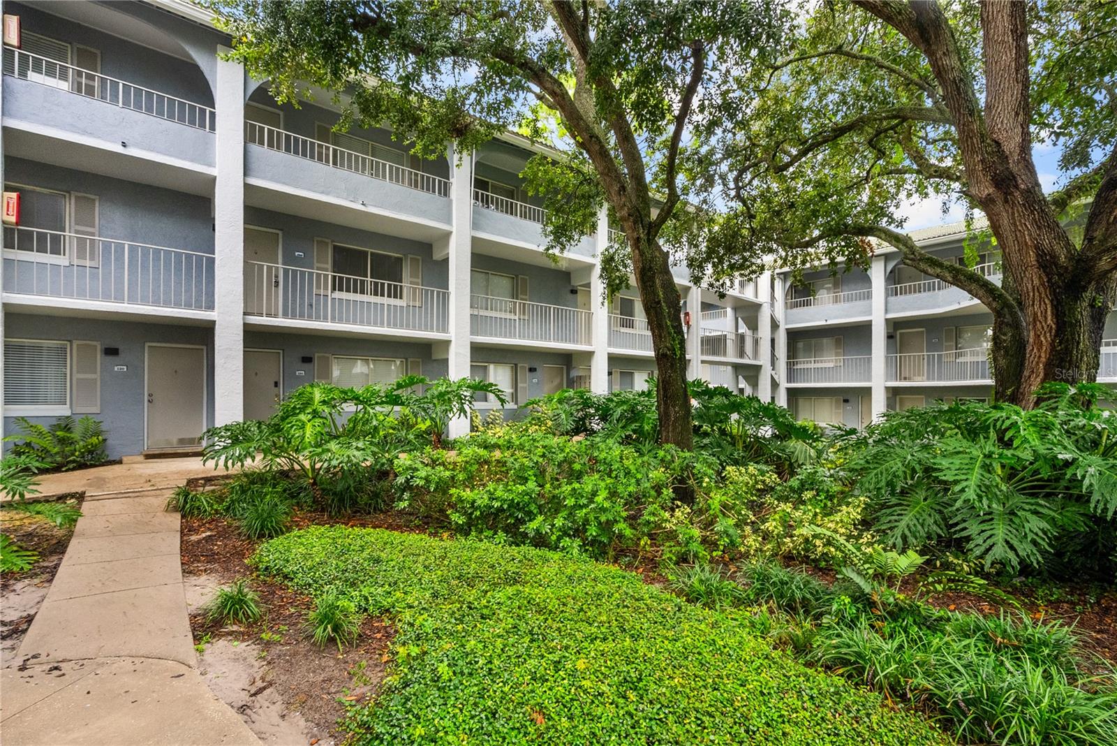 109 OYSTER BAY CIRCLE 220