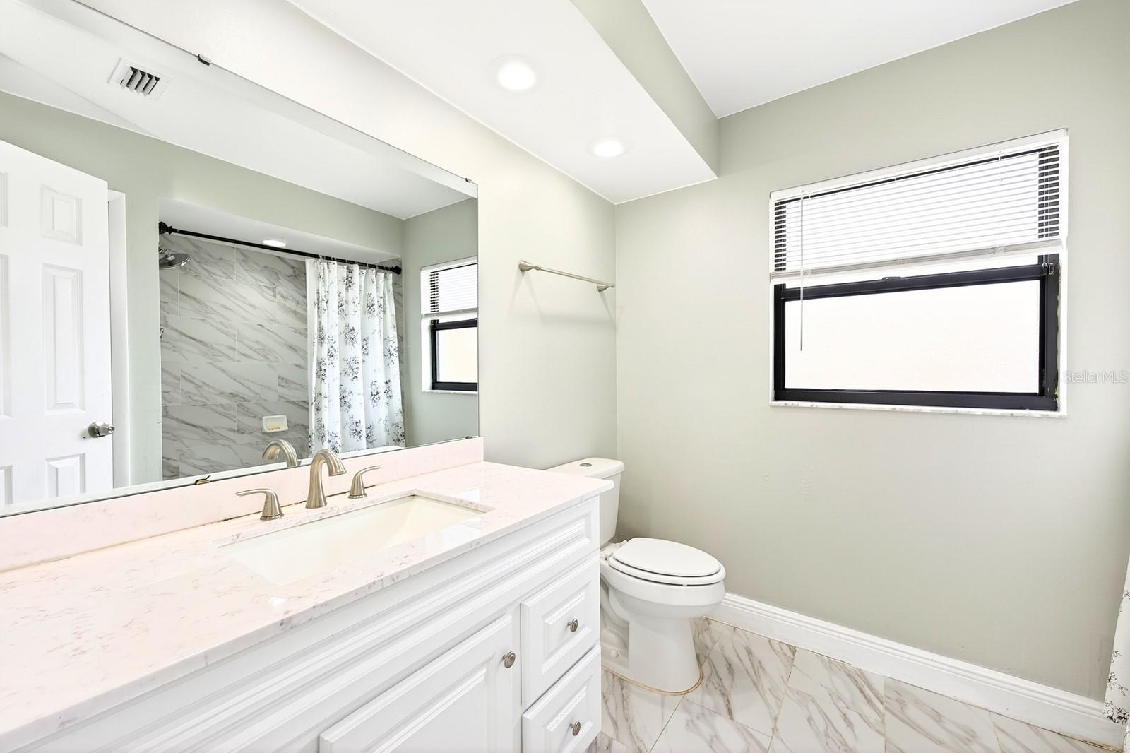 ORANGE TREE COUNTRY CLUB - Residential