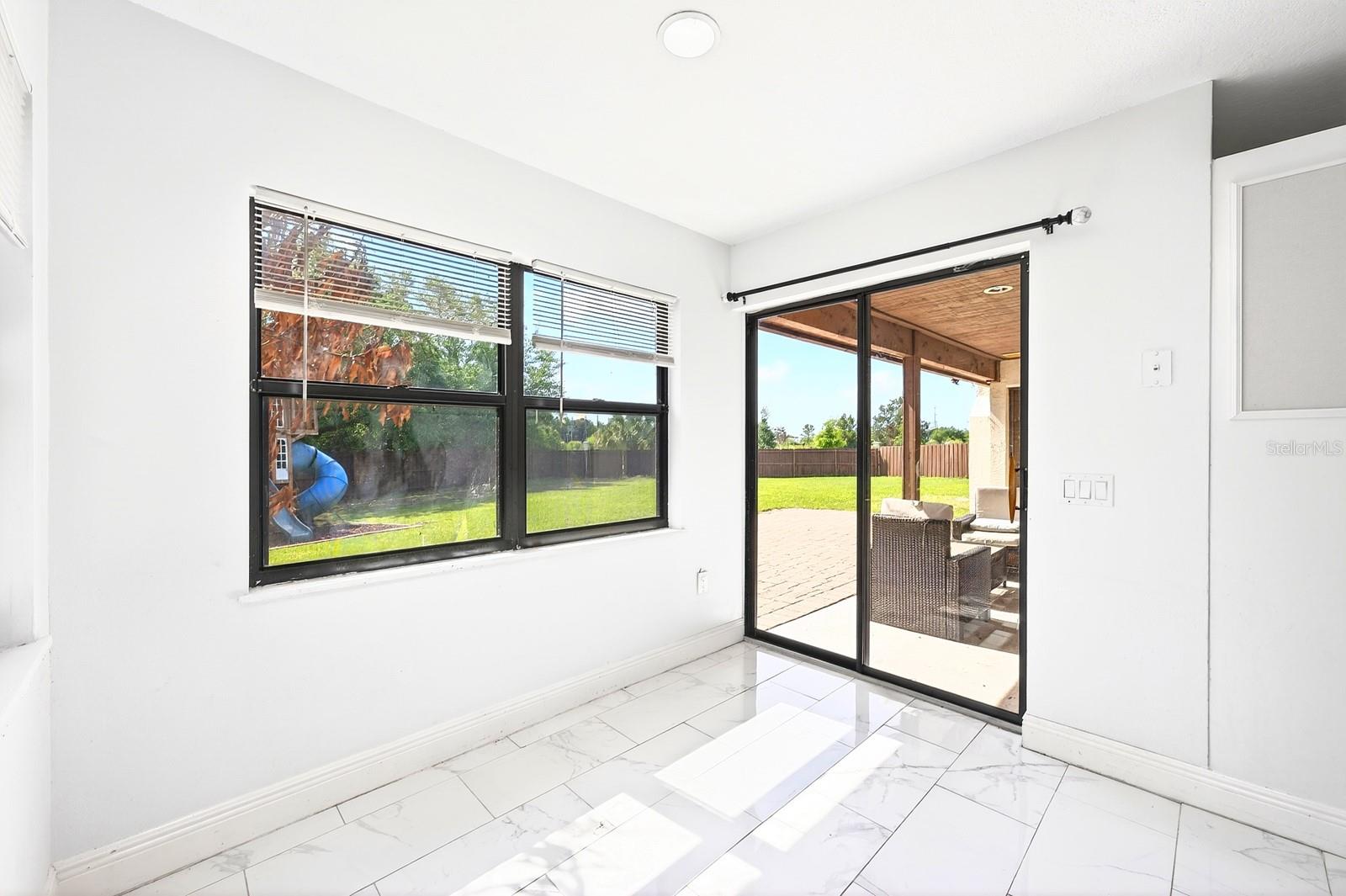 ORANGE TREE COUNTRY CLUB - Residential