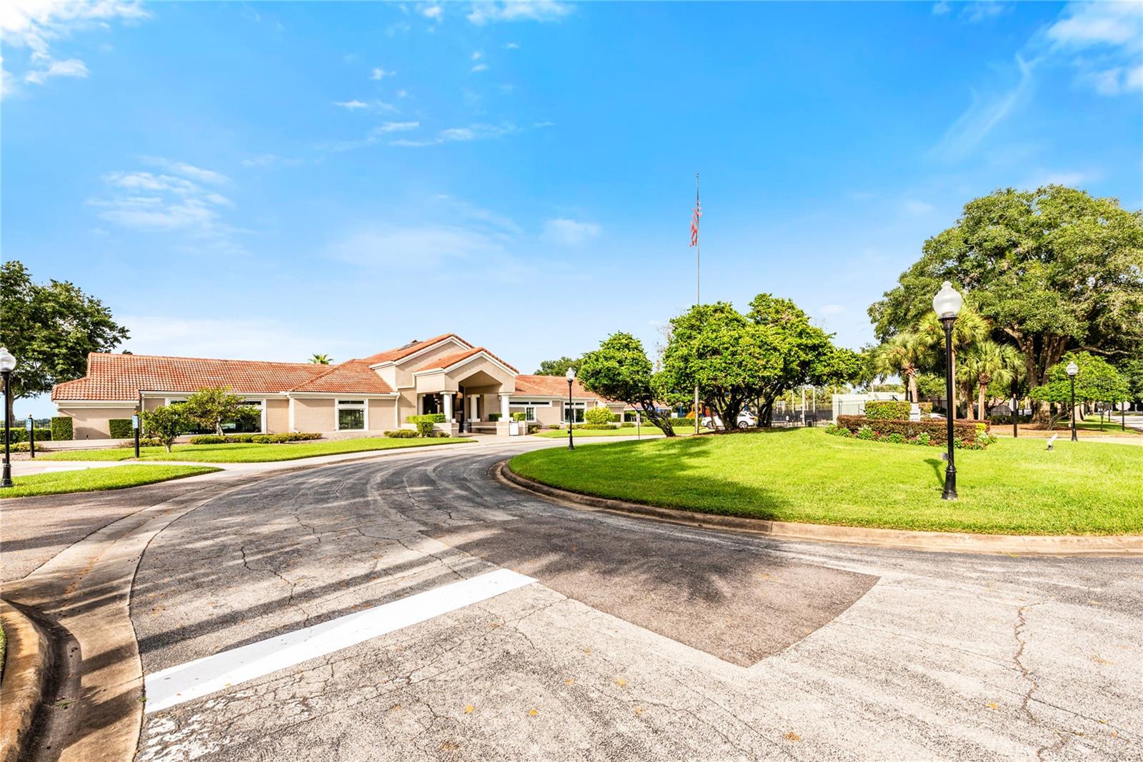 ORANGE TREE COUNTRY CLUB - Residential