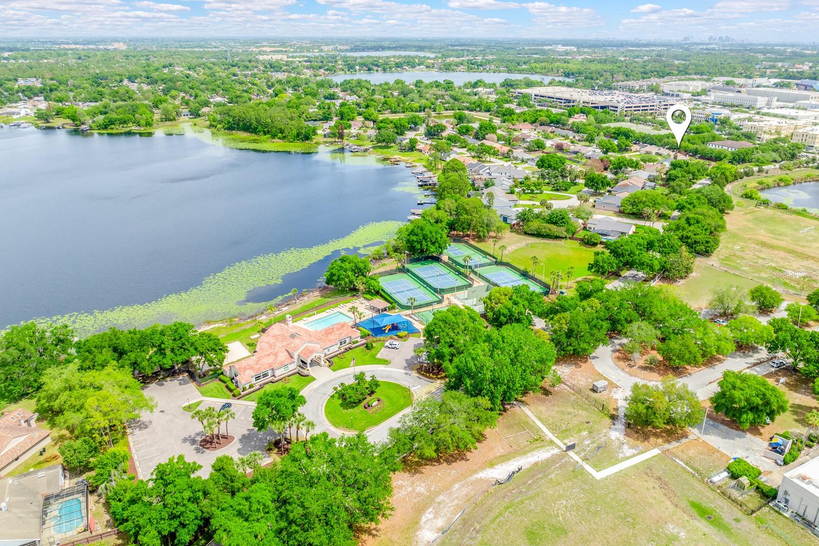 ORANGE TREE COUNTRY CLUB - Residential