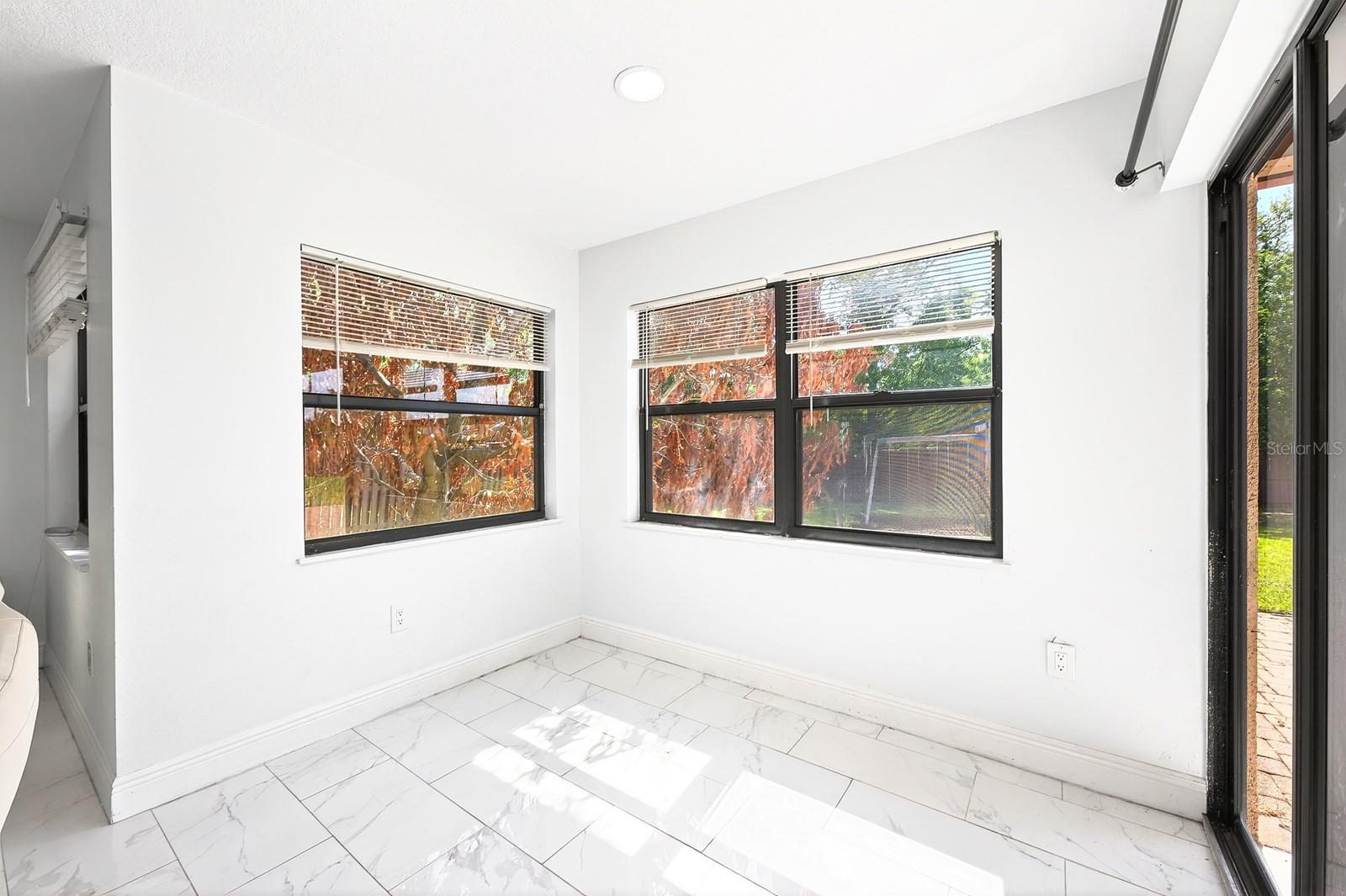 ORANGE TREE COUNTRY CLUB - Residential