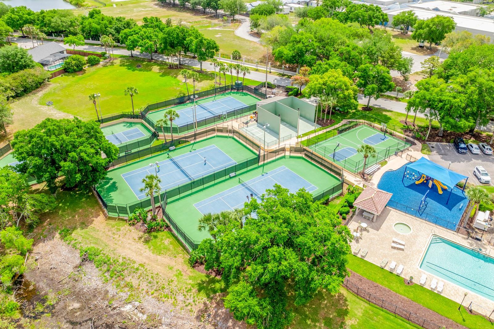 ORANGE TREE COUNTRY CLUB - Residential