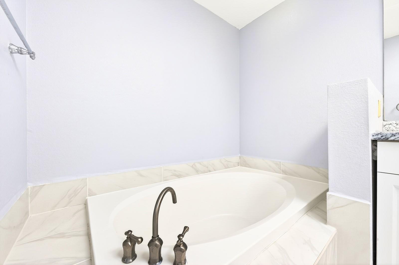 ORANGE TREE COUNTRY CLUB - Residential