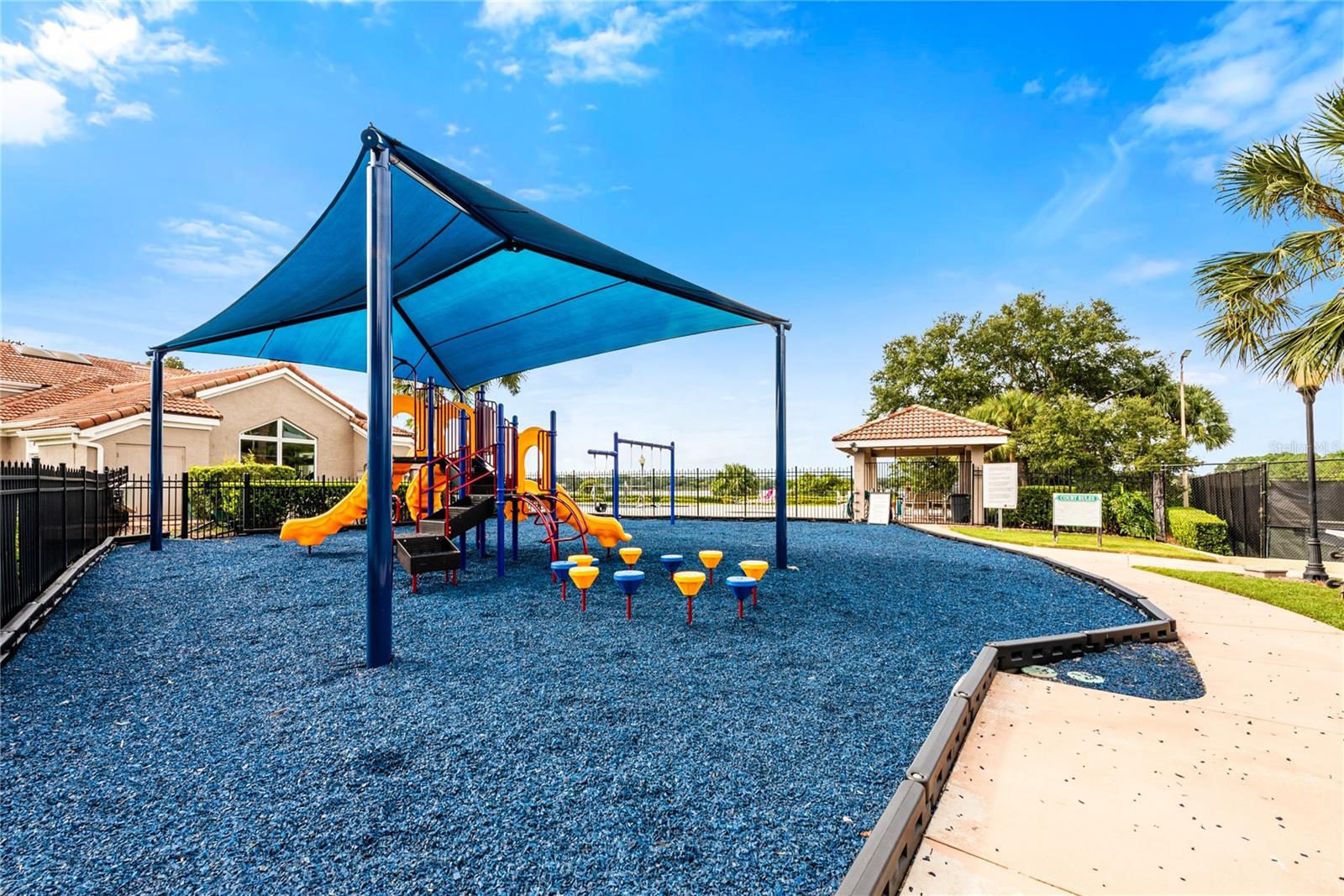 ORANGE TREE COUNTRY CLUB - Residential