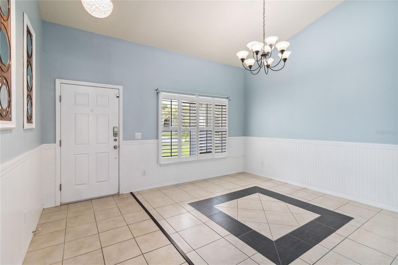 784 SENECA TRAIL