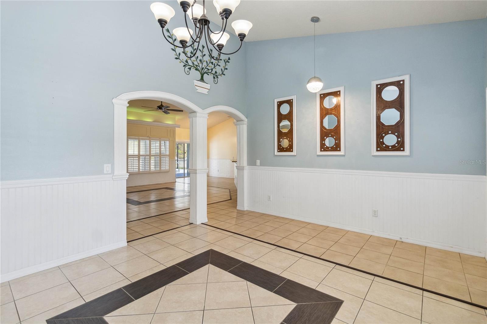 784 SENECA TRAIL