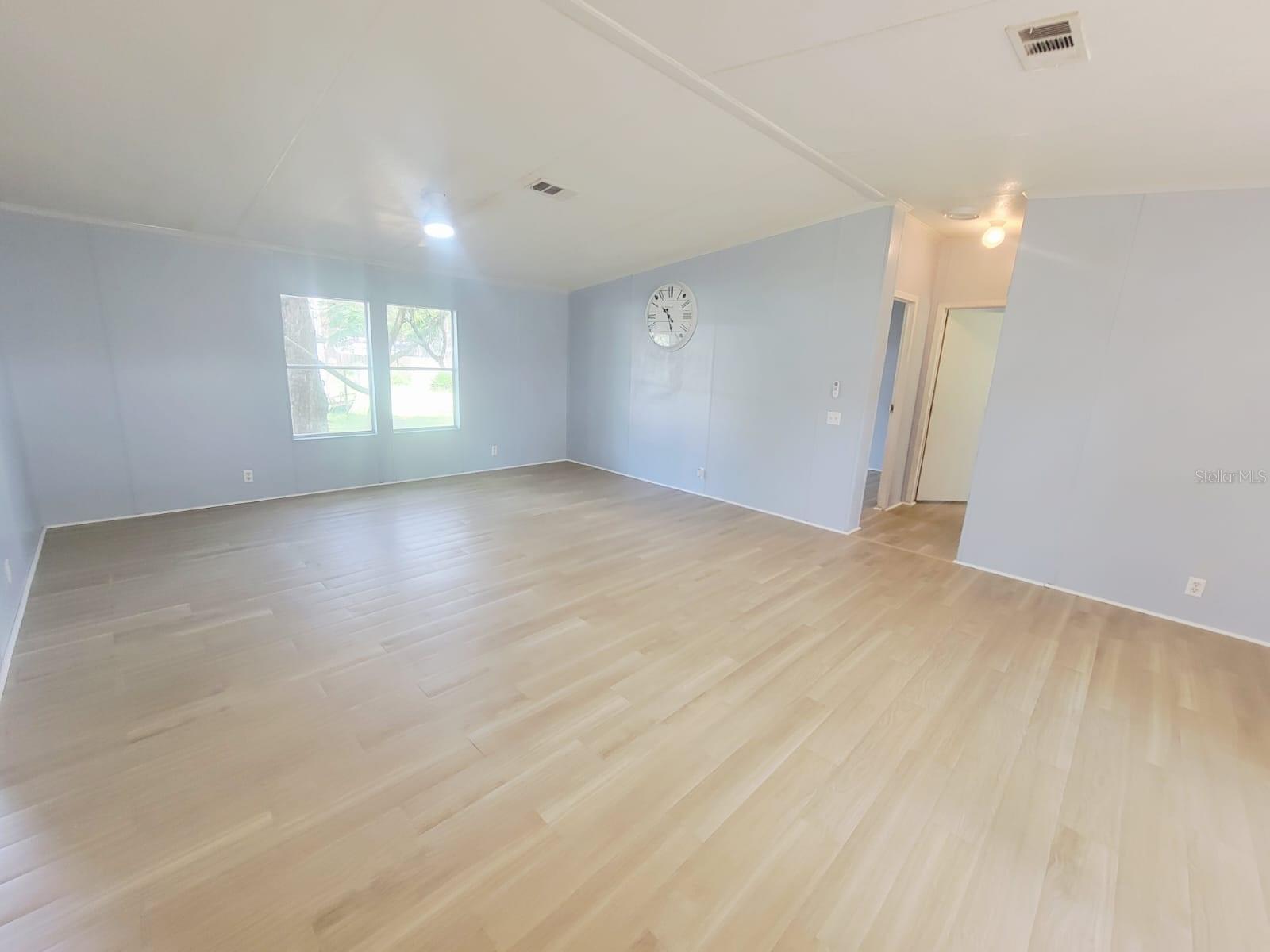 HIDEAWAY - Residential